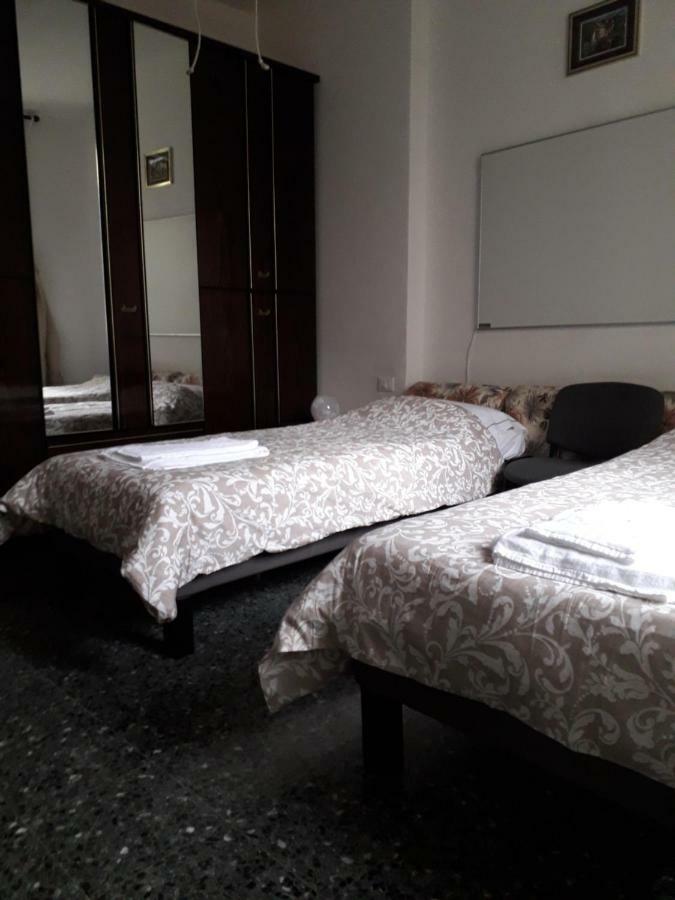 Bed and Breakfast Isola Bi Milán Exteriér fotografie